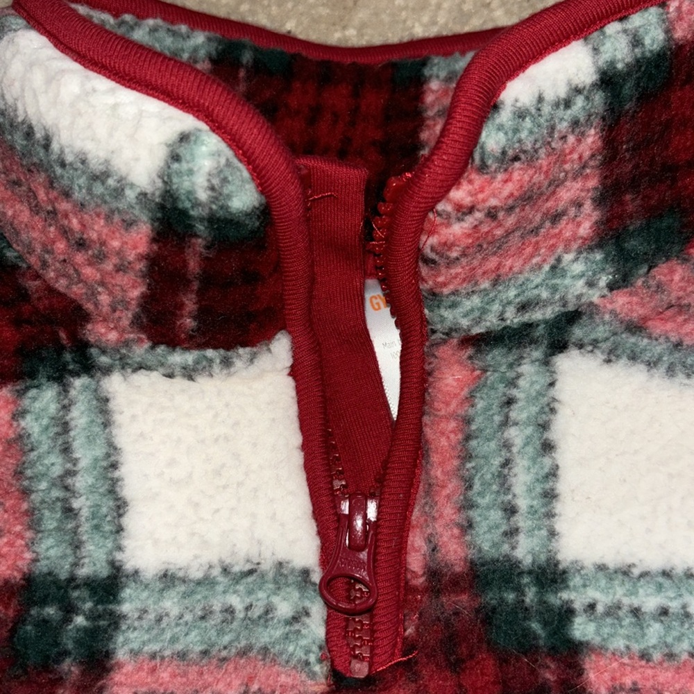 GYMBOREE Pullover - Picture 3 of 6